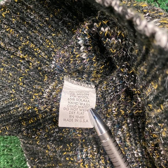 Vintage 90s Abstract Pattern Wool Essential Crewneck Sweater - Picture 4 of 5